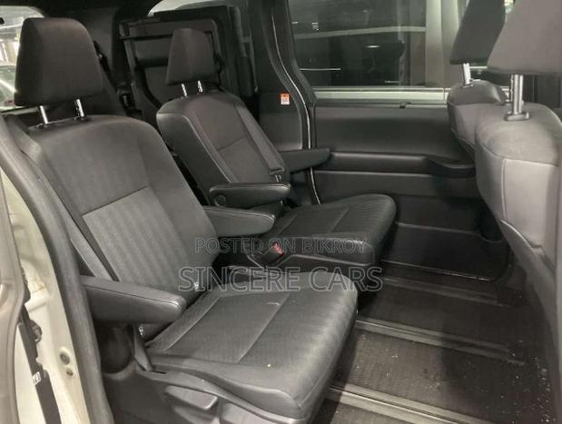 Toyota Noah 2022 Pearl