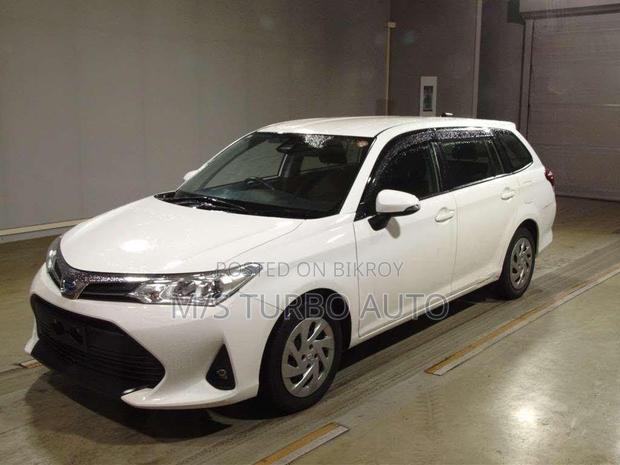 Toyota Corolla Fielder 2021 White