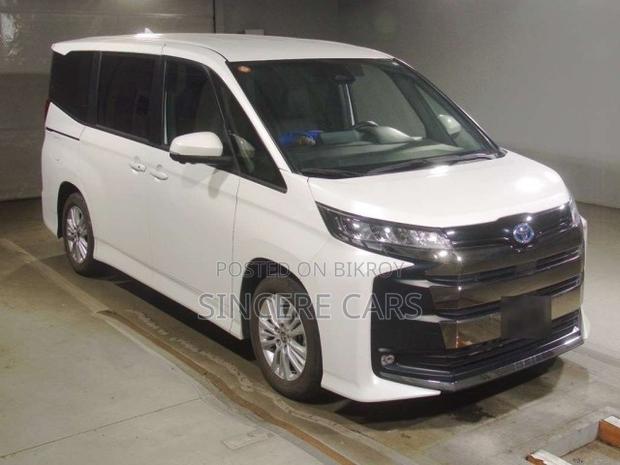 Toyota Noah 2022 Pearl