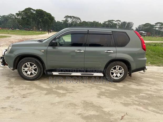 Nissan X-Trail 2010 Gray
