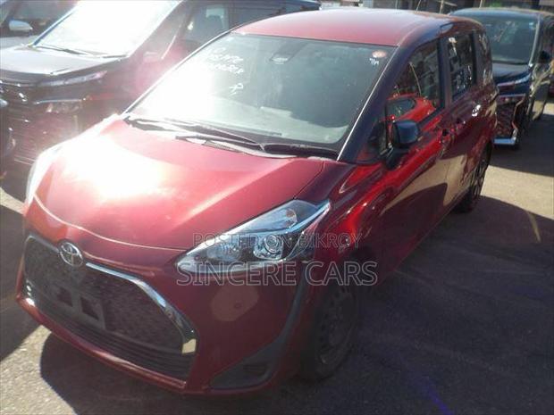 Toyota Sienta 1.5 FWD (6-Seater) 2021 Red