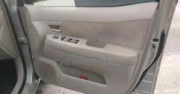 Toyota Raum 2004 Silver