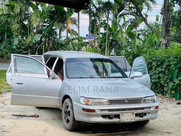 Toyota Corolla 1993 Silver