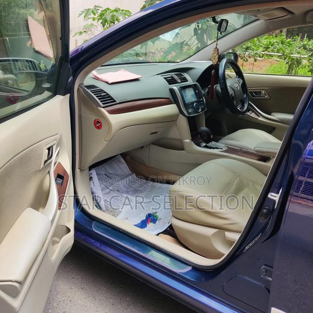 Toyota Premio 2012 Blue