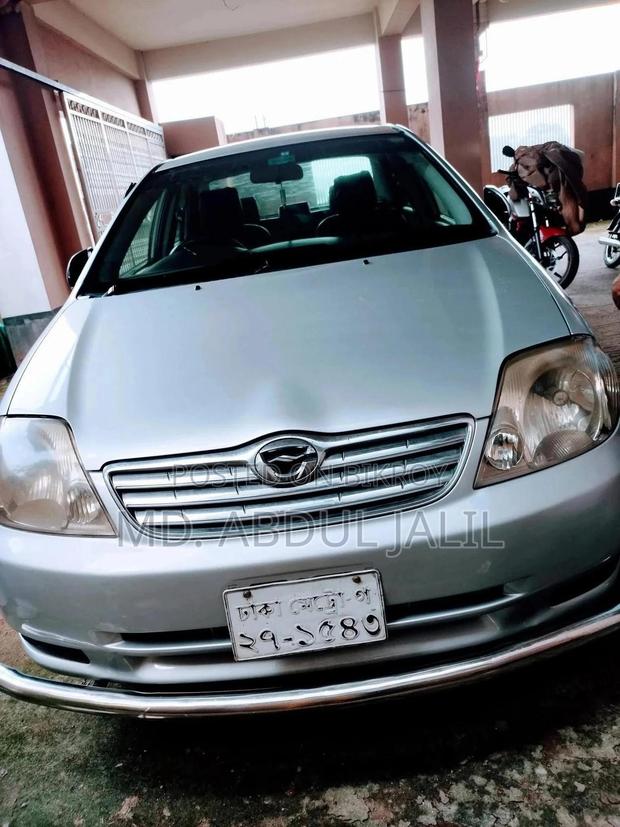 Toyota Corolla 2004 Silver