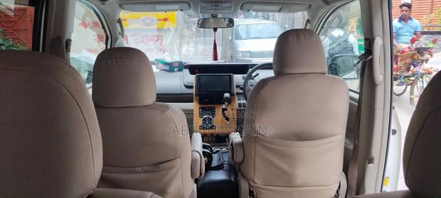 Toyota Noah 2010 White