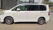 Toyota Noah 2010 White for sale