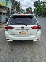 Toyota Corolla Fielder 2018 Pearl for sale