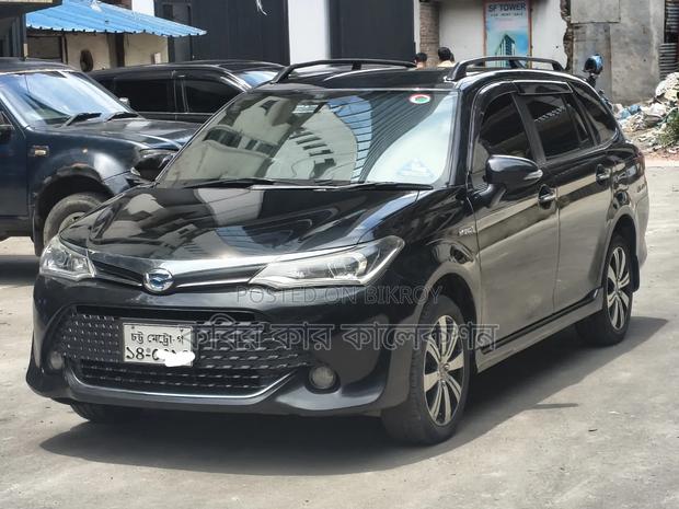 Toyota Corolla Fielder 2015 Black
