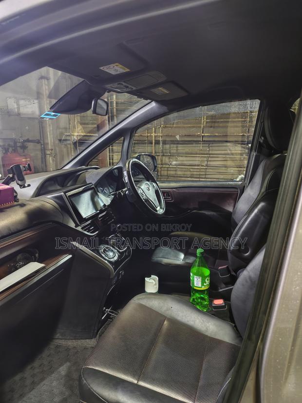 Toyota Esquire 1.8 FWD Hybrid (7 Seater) 2017 Brown