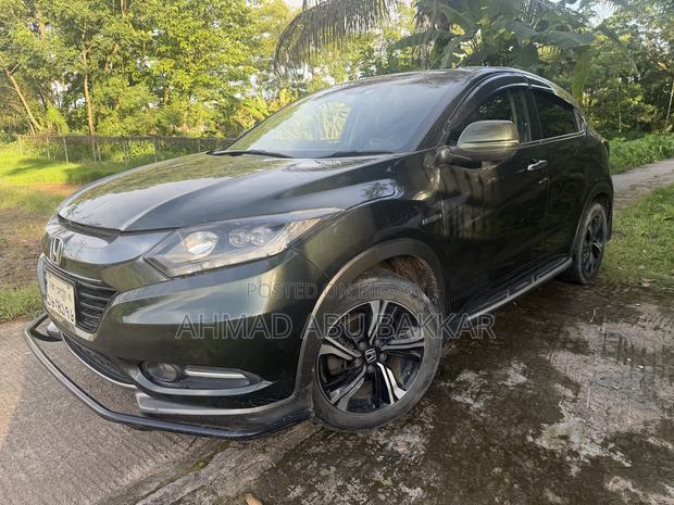 Honda Vezel 1.5 Hybrid 2WD 2014 Green