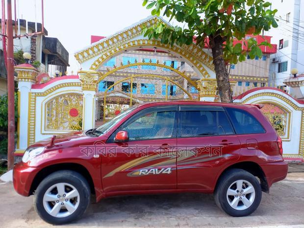 Toyota RAV4 2004 Maroon