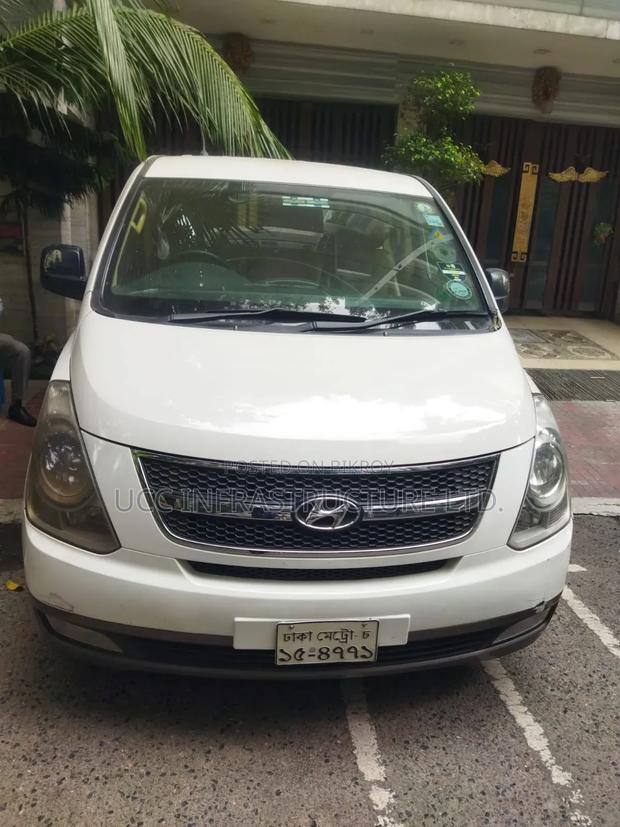 Hyundai H300 2013 White