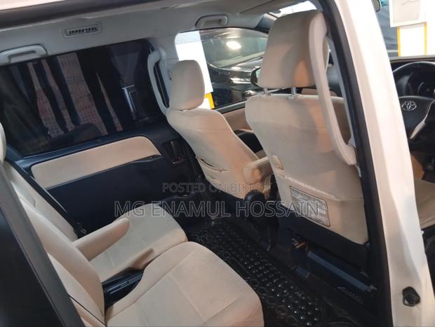 Toyota Noah 2014 White