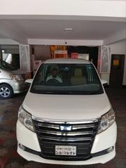 Toyota Noah 2014 White for sale