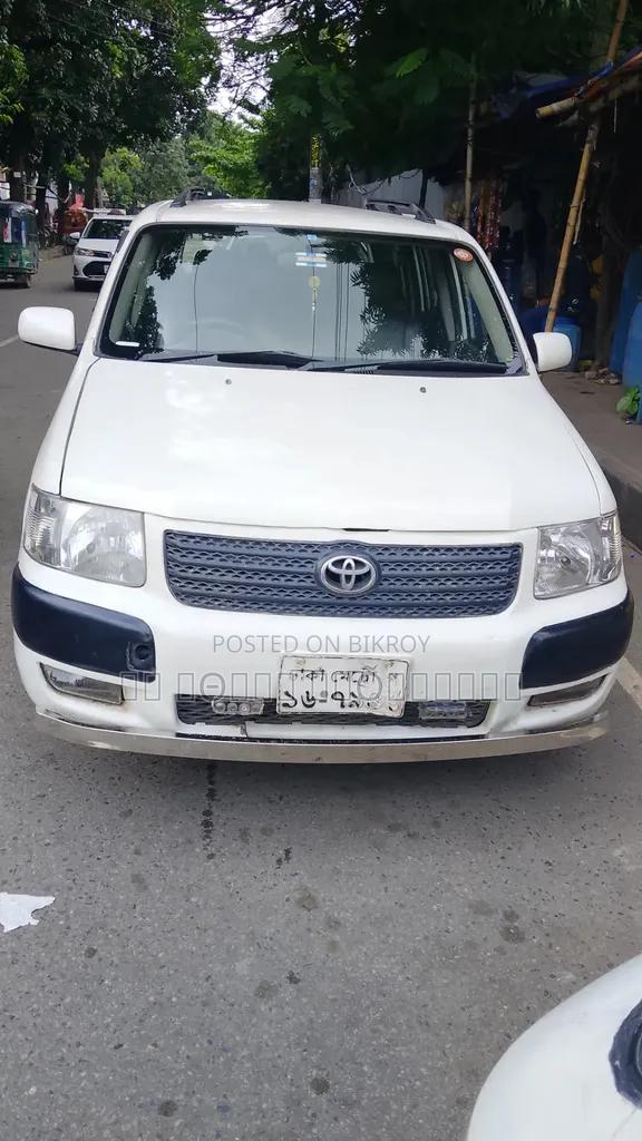 Toyota Succeed 2012 White