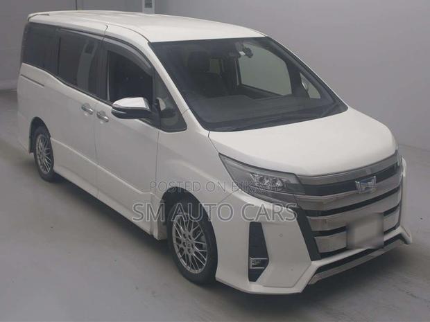 Toyota Noah 2021 Pearl