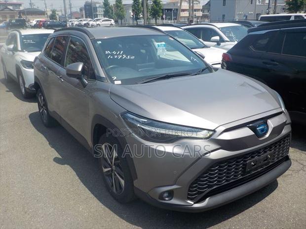 Toyota Corolla Cross 2022 Brown