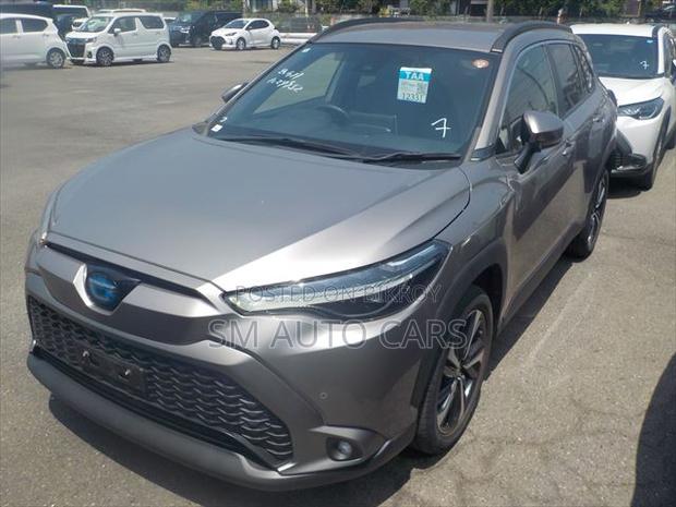 Toyota Corolla Cross 2022 Brown