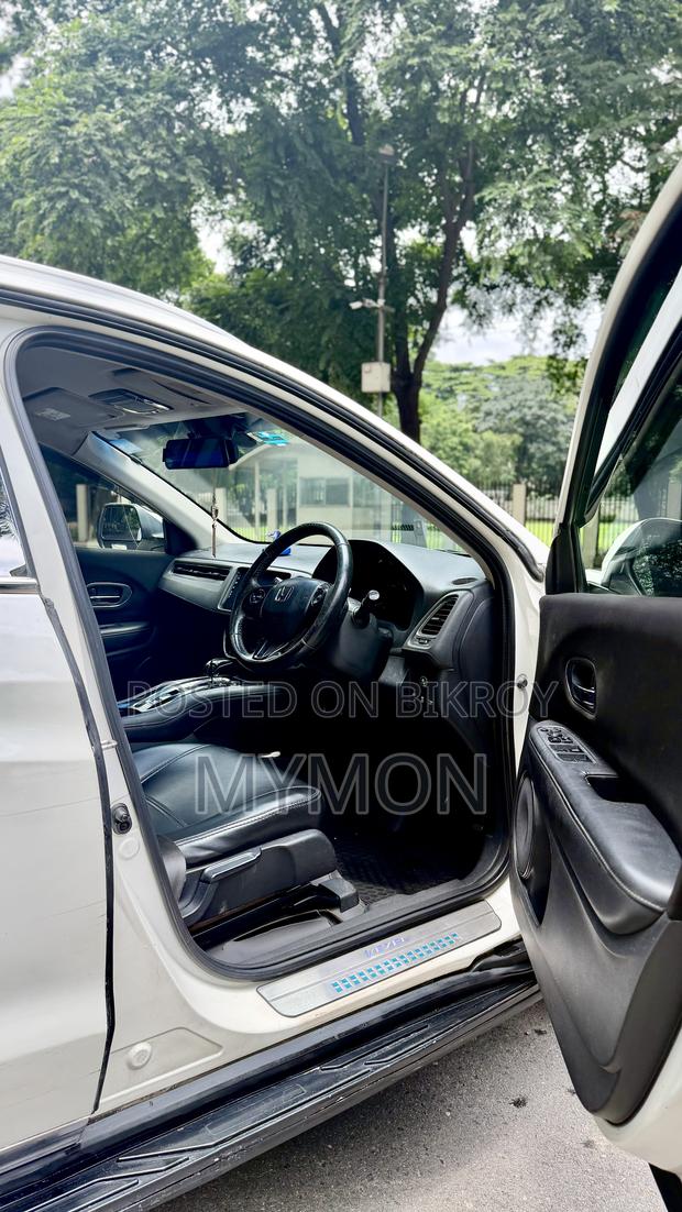 Honda Vezel 1.5 Hybrid 2WD 2014 Pearl