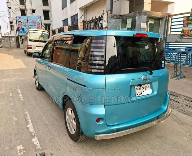 Toyota Sienta 2005 Blue