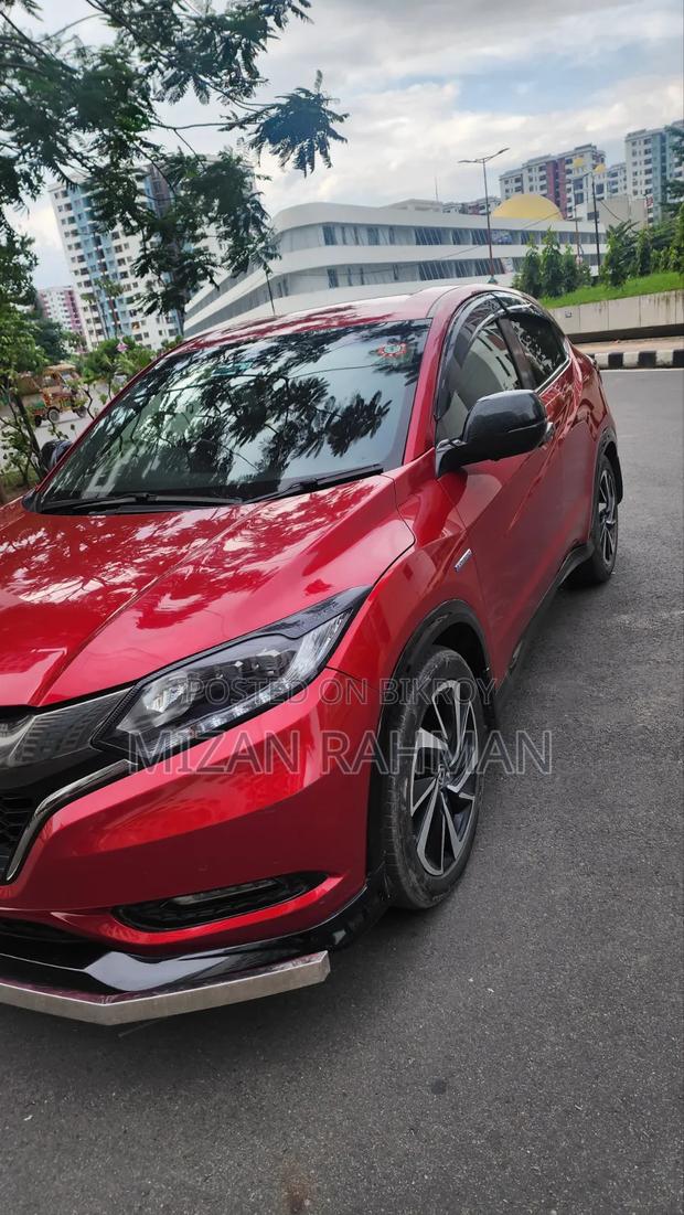 Honda Vezel 1.5 Hybrid 2WD 2016 Red