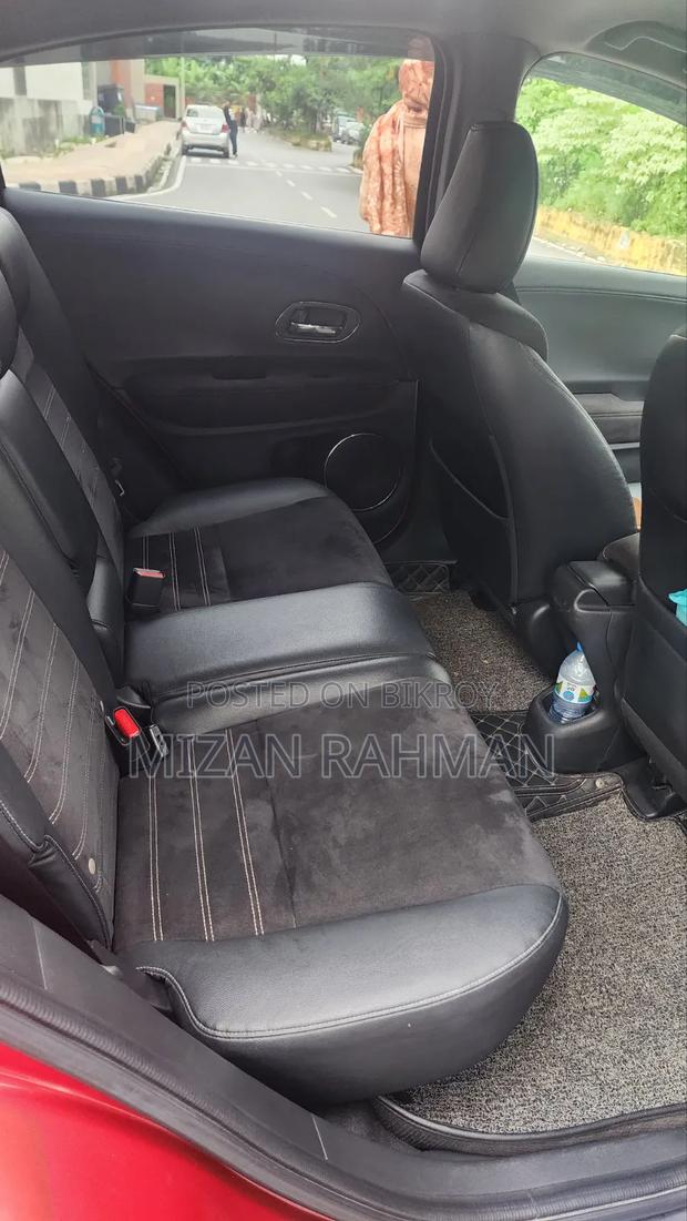 Honda Vezel 1.5 Hybrid 2WD 2016 Red