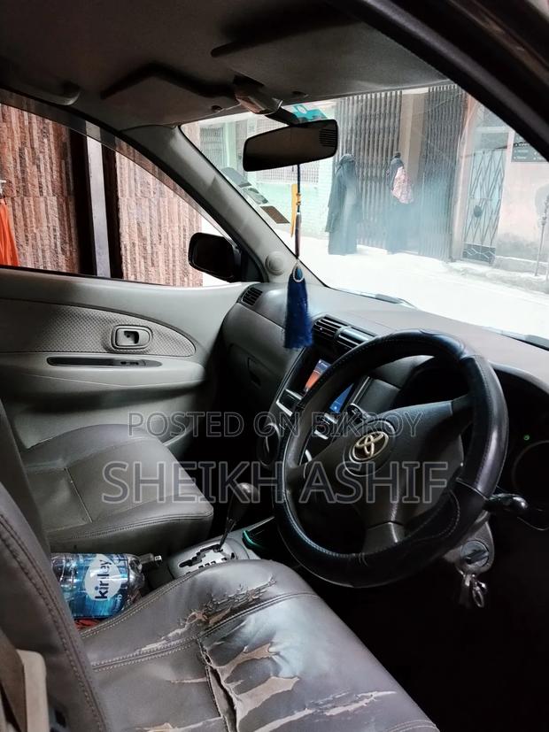 Toyota Avanza 2010 Black
