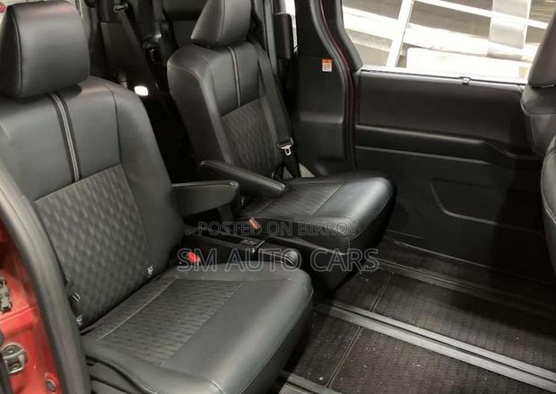 Toyota Noah 2022 Red