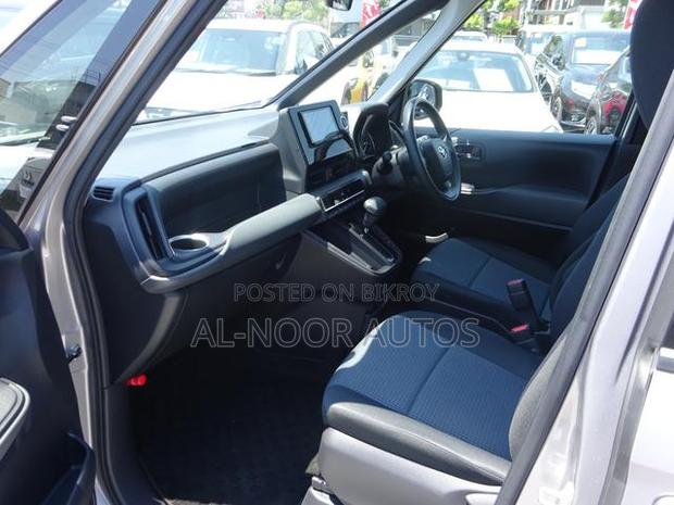 Toyota Noah 2022 Gray