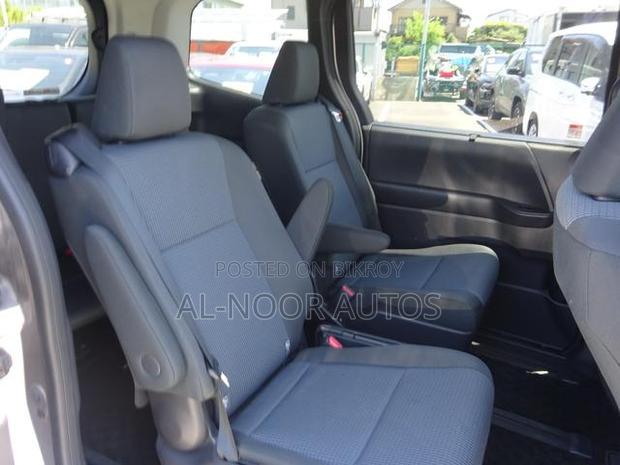 Toyota Noah 2022 Gray