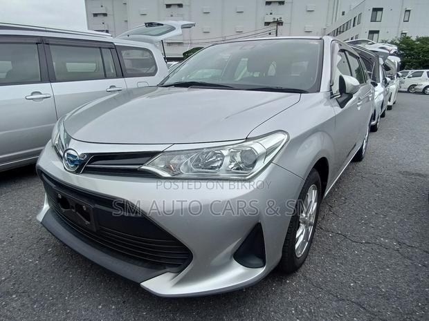 Toyota Corolla Fielder 2021 Silver
