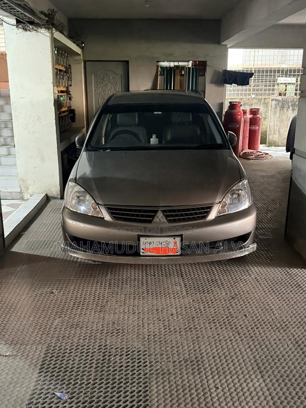 Mitsubishi Lancer 2003