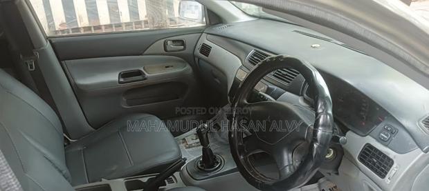 Mitsubishi Lancer 2003