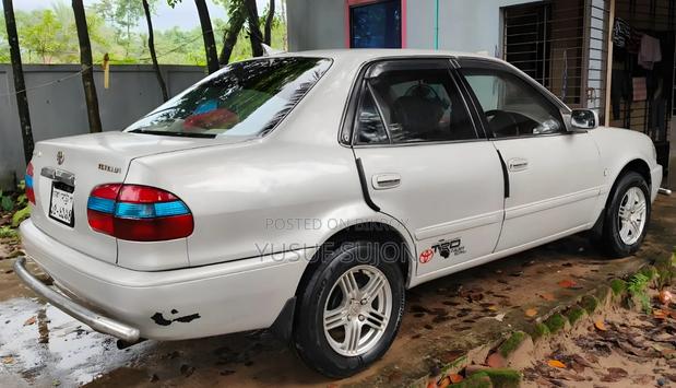 Toyota Corolla 1997 Pearl
