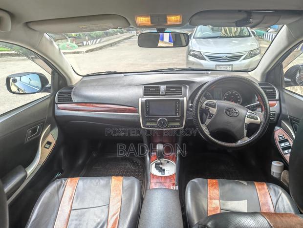 Toyota Premio 1.5 FWD 2010 Maroon