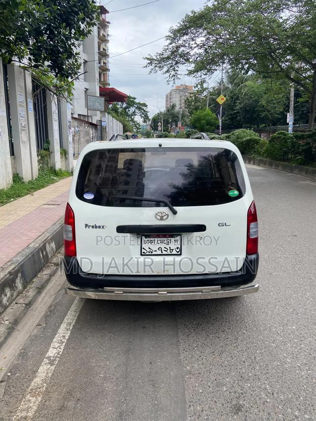 Toyota Probox 2002 White