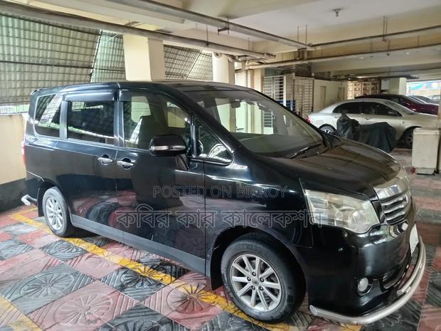Toyota Noah 2013 Black