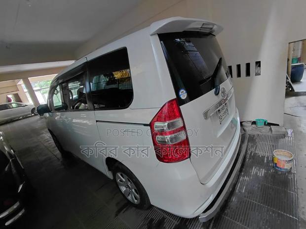 Toyota Noah 2013 Pearl