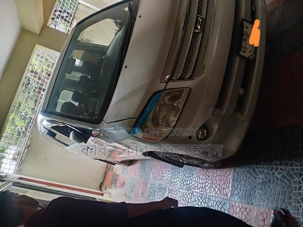 Toyota Noah 2005 Silver