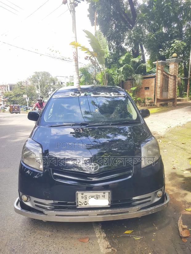 Toyota Passo Sette 2011 Black