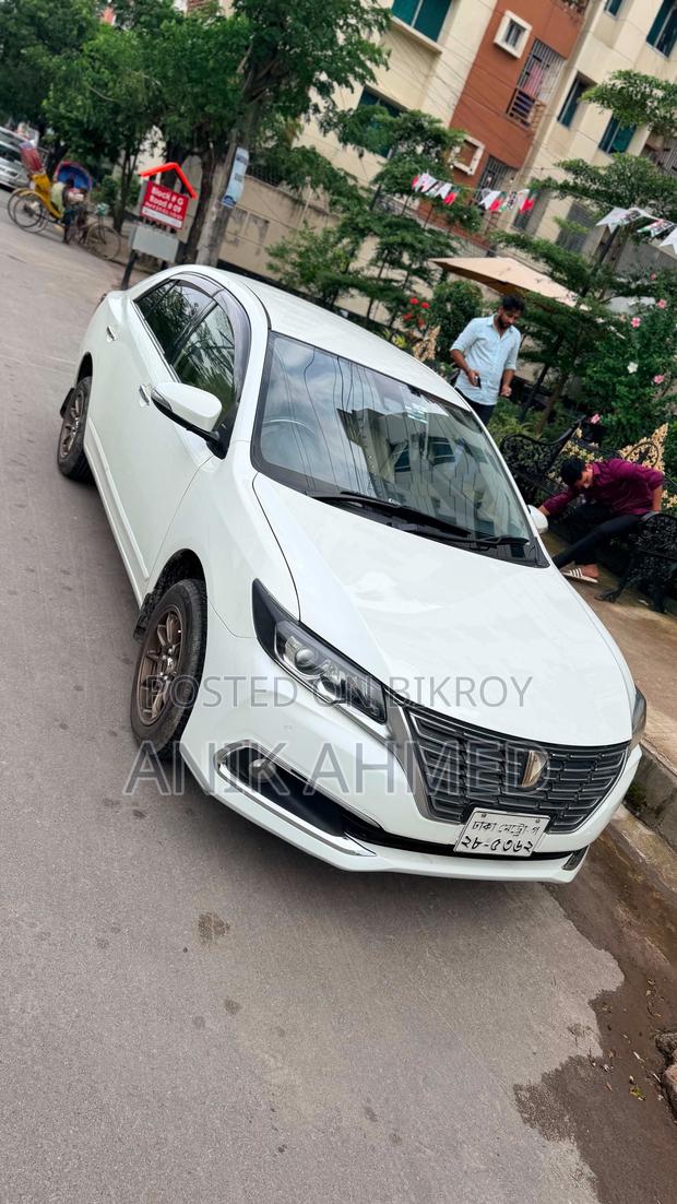 Toyota Premio 2016 Pearl