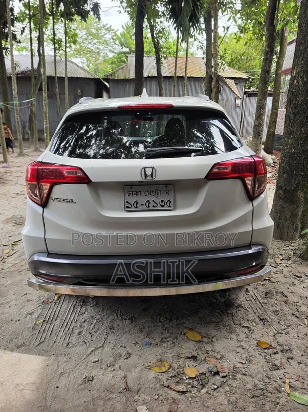 Honda Vezel 2024 Pearl