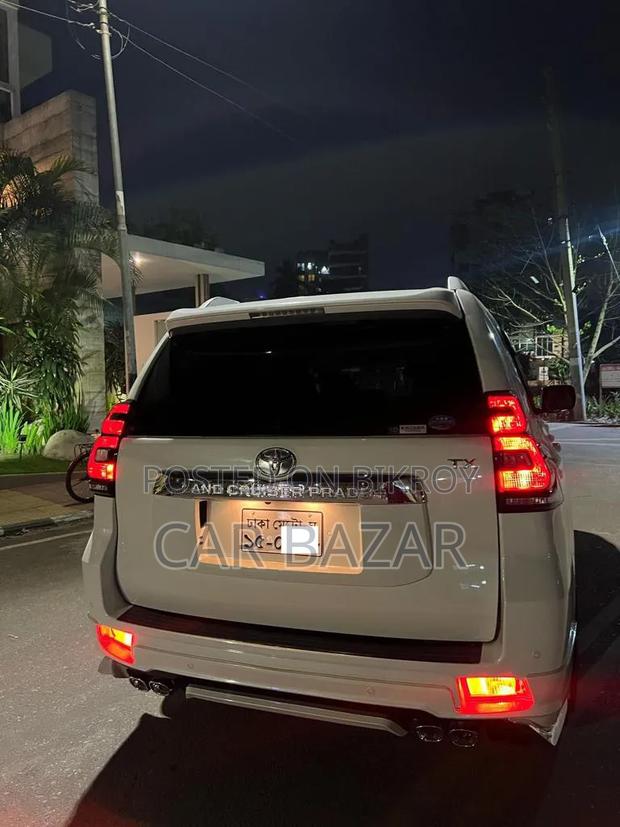 Toyota Land Cruiser Prado 2.7 I 2013 Pearl