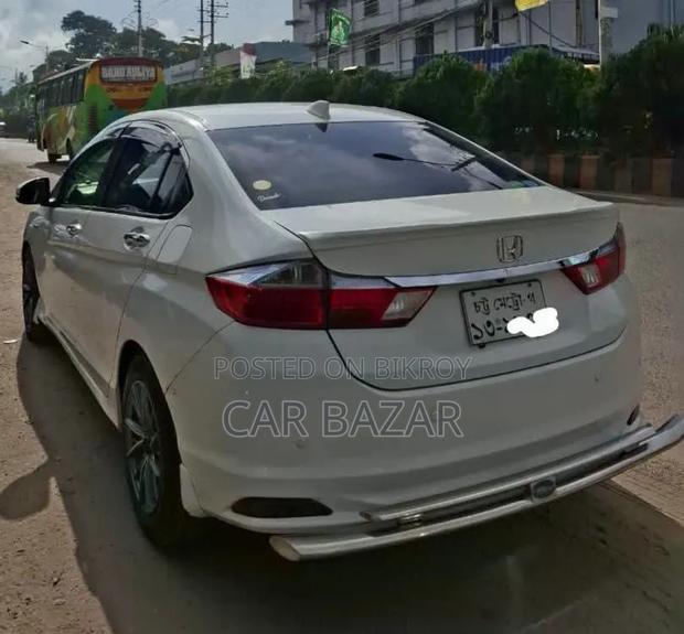 Honda Grace 1.5 Hybrid FWD 2015 White