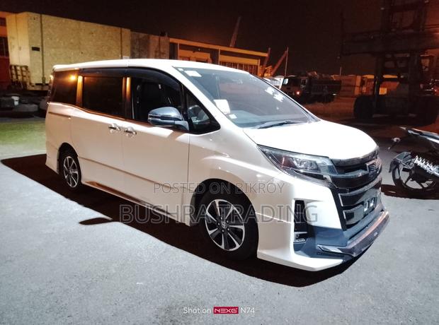Toyota Noah 2.0 FWD (7 Seater) 2021 Pearl