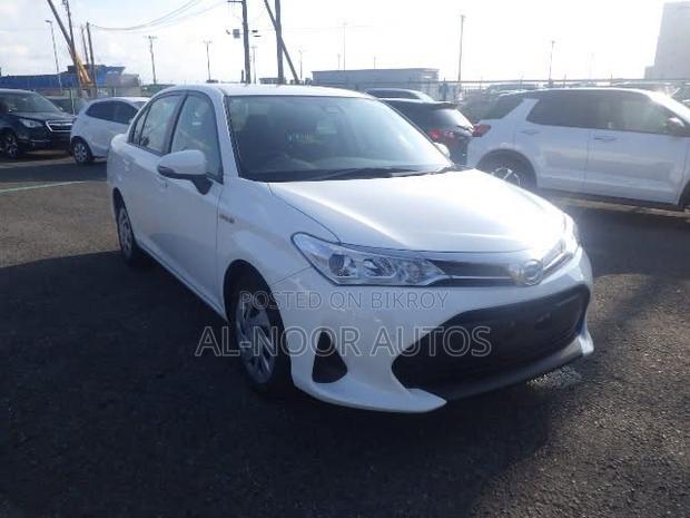 Toyota Axio 2021 White