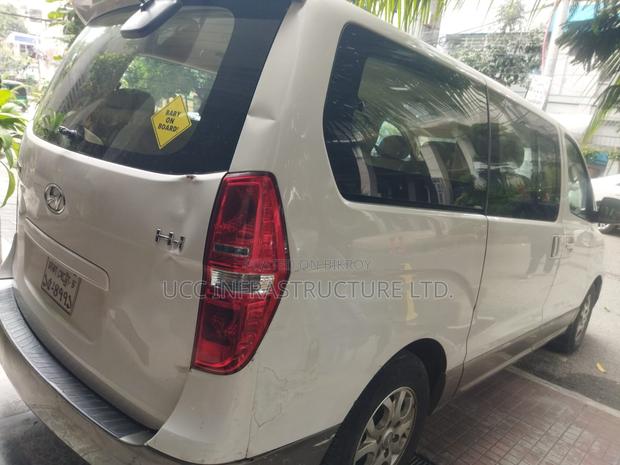 Hyundai H300 2013 White