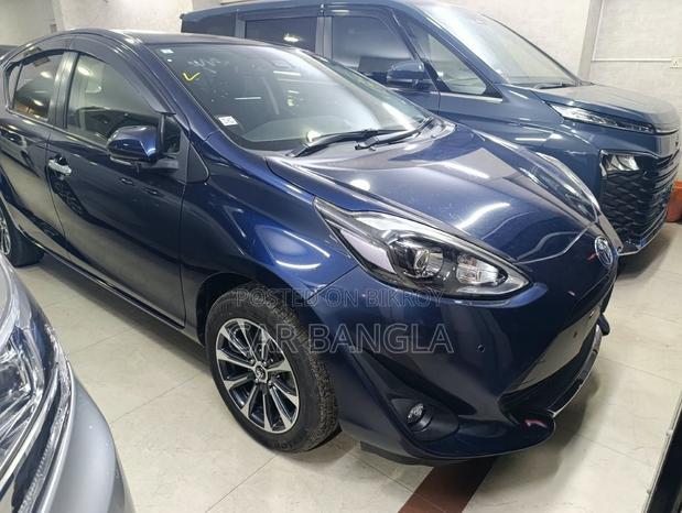 Toyota Aqua 2021 Blue
