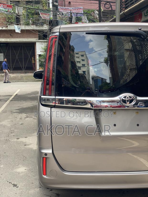 Toyota Noah 2.0 AWD (8 Seater) 2021 Brown